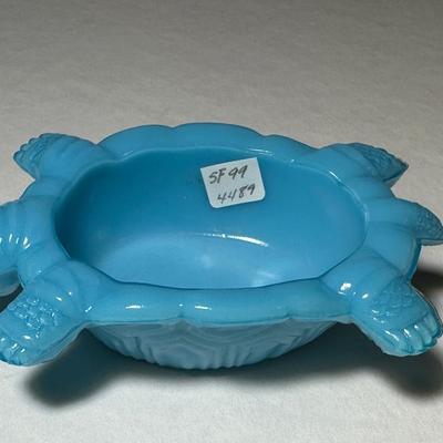 Turquoise Blue Turtle open Salt