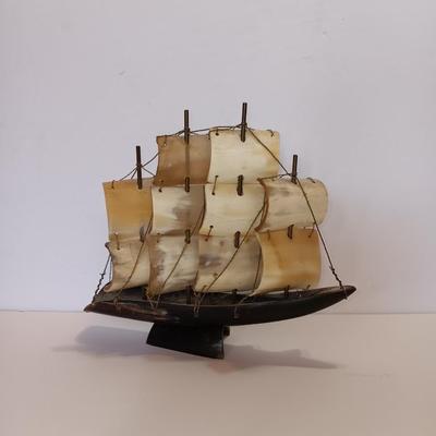 Vintage Sailing Ship Made of real Horn and a Heavy Brass Columbus Santa Maria Pirate Ship Metal