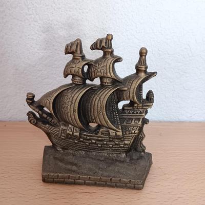 Vintage Sailing Ship Made of real Horn and a Heavy Brass Columbus Santa Maria Pirate Ship Metal