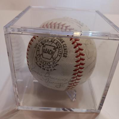 Signed Baseball - Baltimore Oriels Baltimore Orioles Lots of signatures.- Bob Johnson - Dave Vineyard - Jerry Adair