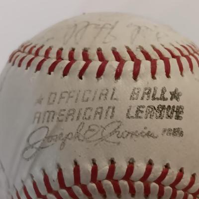 Signed Baseball - Baltimore Oriels Baltimore Orioles Lots of signatures.- Bob Johnson - Dave Vineyard - Jerry Adair