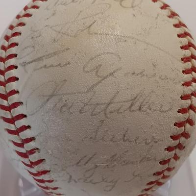 Signed Baseball - Baltimore Oriels Baltimore Orioles Lots of signatures.- Bob Johnson - Dave Vineyard - Jerry Adair