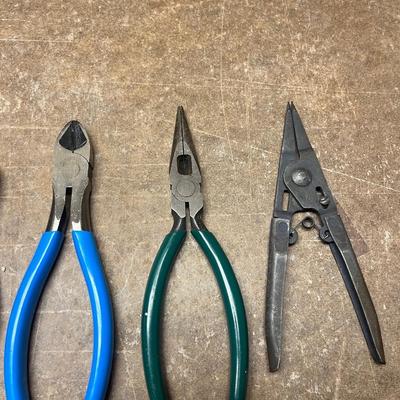 Pliers & More Tools (WS-MG)