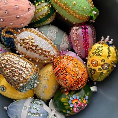 Lot Vintage Hand Painted Sequin Decorative Eggs