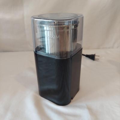 Cuisinart Coffee Maker and more (K-BBL)