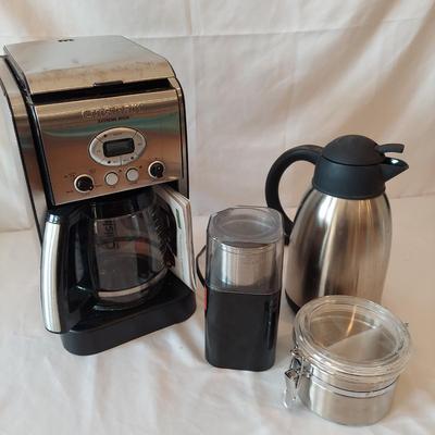 Cuisinart Coffee Maker and more (K-BBL)