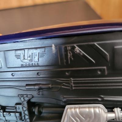 Die Cast and Molded Glass Cars (D2-DW)