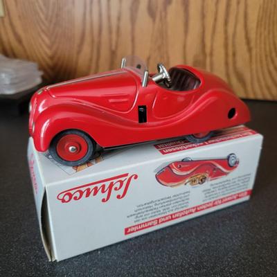 Die Cast and Molded Glass Cars (D2-DW)