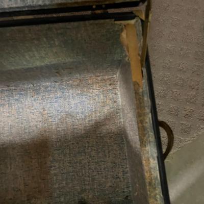 Large Trunk With Key (S-MG)