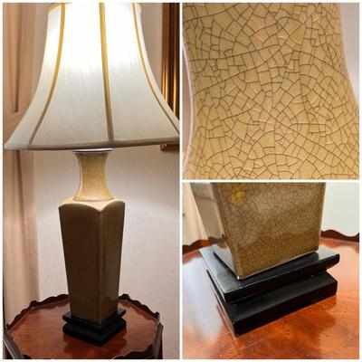 Genuine Japanese Kutani Porcelain Table Lamp