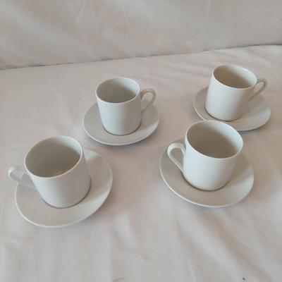 DeLonghi Espresso Machine and more (K-BBL)