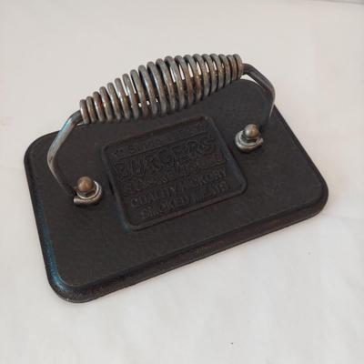 Lodge Cast Iron Skillet and more (K-BBL)