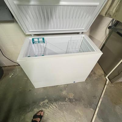 Frigidaire Heavy Duty Commercial Freezer (S-MG)