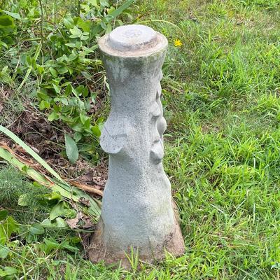 Cement Bird Bath w/ Squirrel (BY-SS)