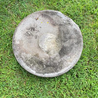 Cement Bird Bath w/ Squirrel (BY-SS)
