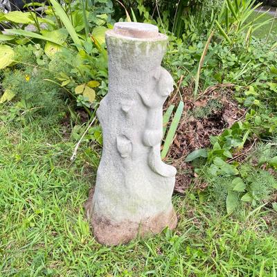 Cement Bird Bath w/ Squirrel (BY-SS)
