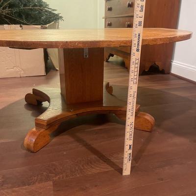 ANTIQUE WOOD COFFEE TABLE