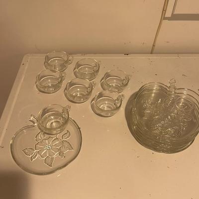 ANTIQUE GLASS JUICE SET