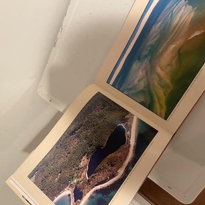 MARTHA'S VINEYARD COFFEE TABLE BOOK