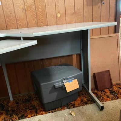 Metal & Wood Corner Desk (O-SS)