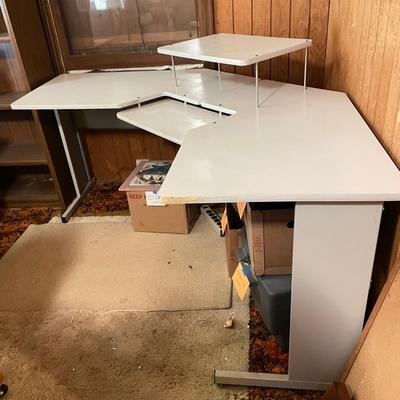 Metal & Wood Corner Desk (O-SS)