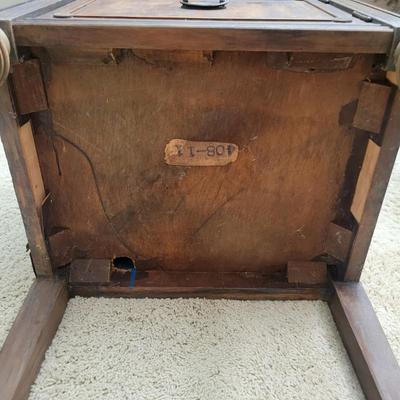 Small Side Table (PB2-DW)