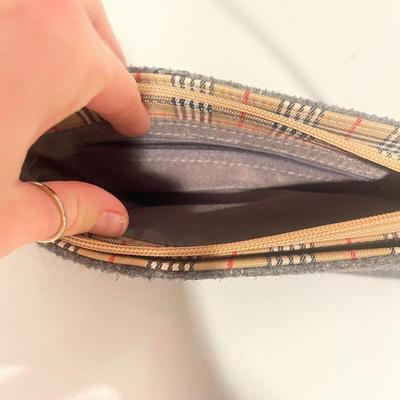 VINTAGE BURBERRY HANDBAG