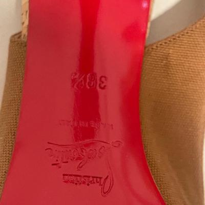 CHRISTIAN LOUBOUTIN WOMEN'S PUMP 8.5