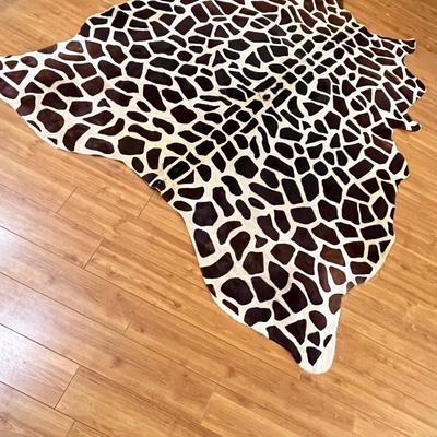 Giraffe Print ~ Genuine Steerhide Rug~ Made In Brazil