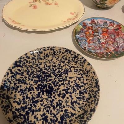 MISC CERAMIC SERVING DISHES