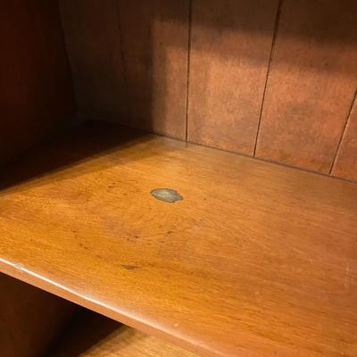 Cushman Bookshelf & Armchair (LR-SS)