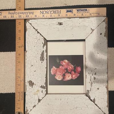 ANTIQUE SHABBY CHIC FRAME WITH FLOWER PRINT