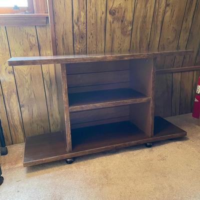 Vintage Rolling Shelf (UO-SS)