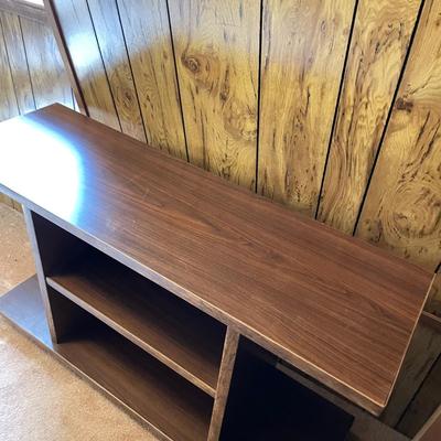 Vintage Rolling Shelf (UO-SS)