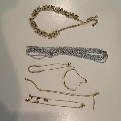 MISC FASHION NECKLACES