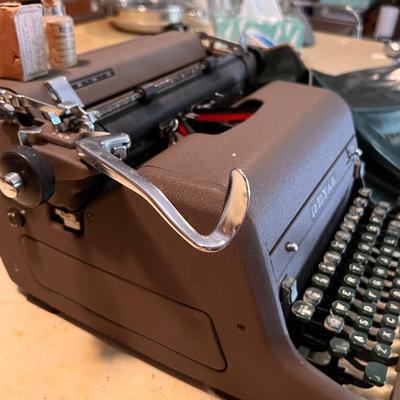 Antique Royal Typewriter