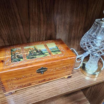 Crystal lamp and cottage box