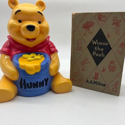 Vintage WINNIE THE POOH Lot