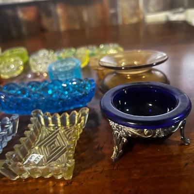 Lot of 25 Salts