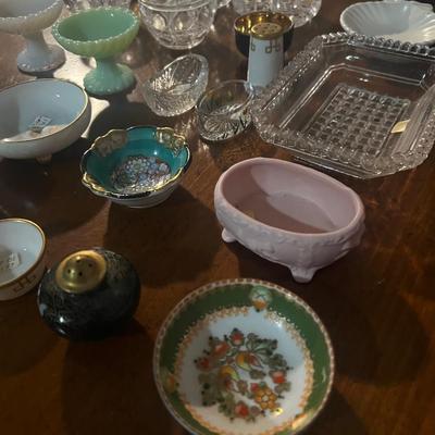 Lot of 24 Salts