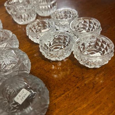 Lot of 32 Salts