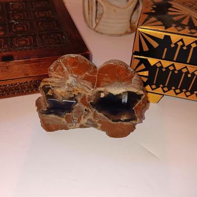 Two boxes from different Countries a piece of Agate and a signed pottery art vase