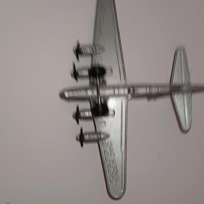 Four vintage Metal toy Airplanes Matchbox - Tootsietoy