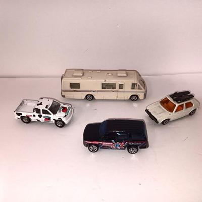 Die cast Matchbox and others - Winnebago - truck.