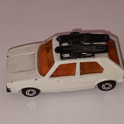 Die cast Matchbox and others - Winnebago - truck.