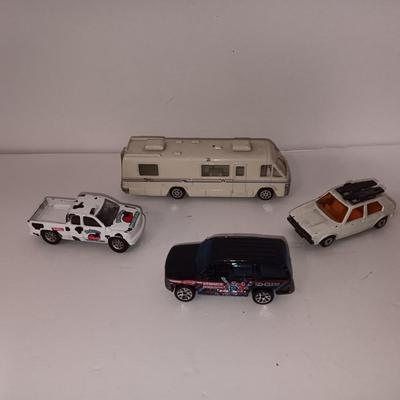 Die cast Matchbox and others - Winnebago - truck.
