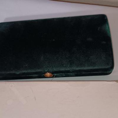 Velvet Princess box with thread, vintage sewing needles and paper cover