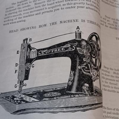 Beautiful complete, Antique The Free Sewing treadle machine Working! With accessories