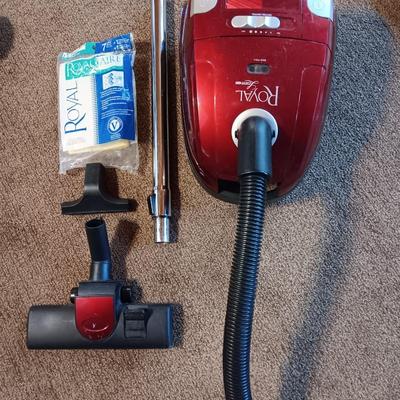 Royal Appliance Canister Vacuum cleaner with attachments and extra bags Works great!