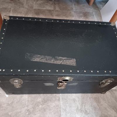 Black footlocker / trunk